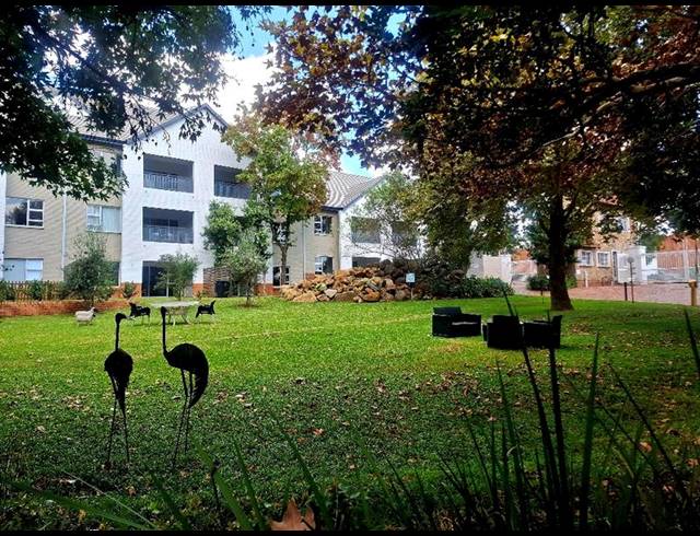 2 BEDROOM APARTMENT FOR SALE IN LONEHILL